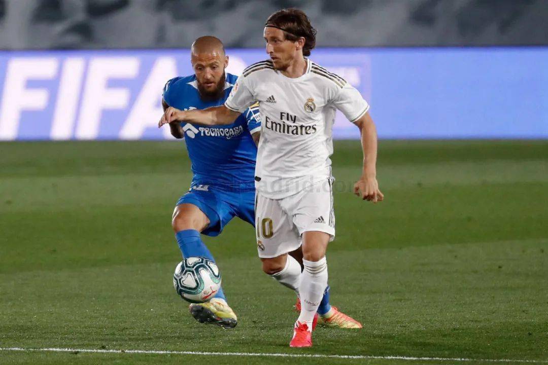  里程碑夜赫塔费门线救险，足总杯最后时刻刷纪录，震撼外界，更衣室氛围转暖