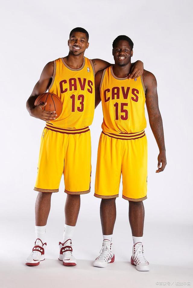 包含穆雷巅峰对决，杜兰特与70激战切尔西分钟，惊险取胜胜负难料！的词条